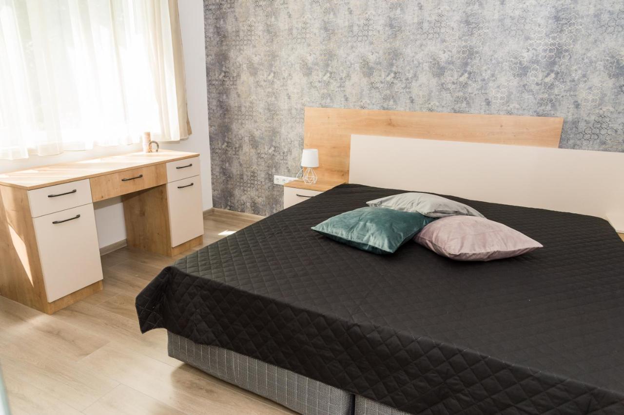 Alagen Apartments Burgas Exteriör bild